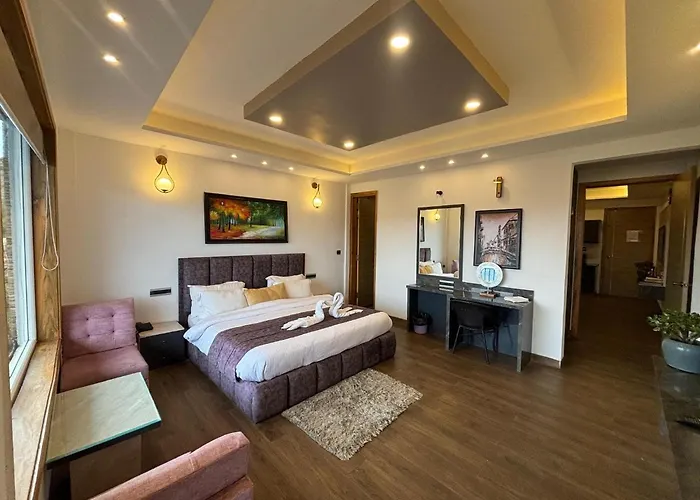 The Lookout - Luxurious Villa At Mukteshwar