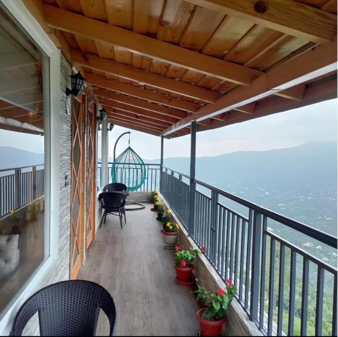 The Lookout - Luxurious At