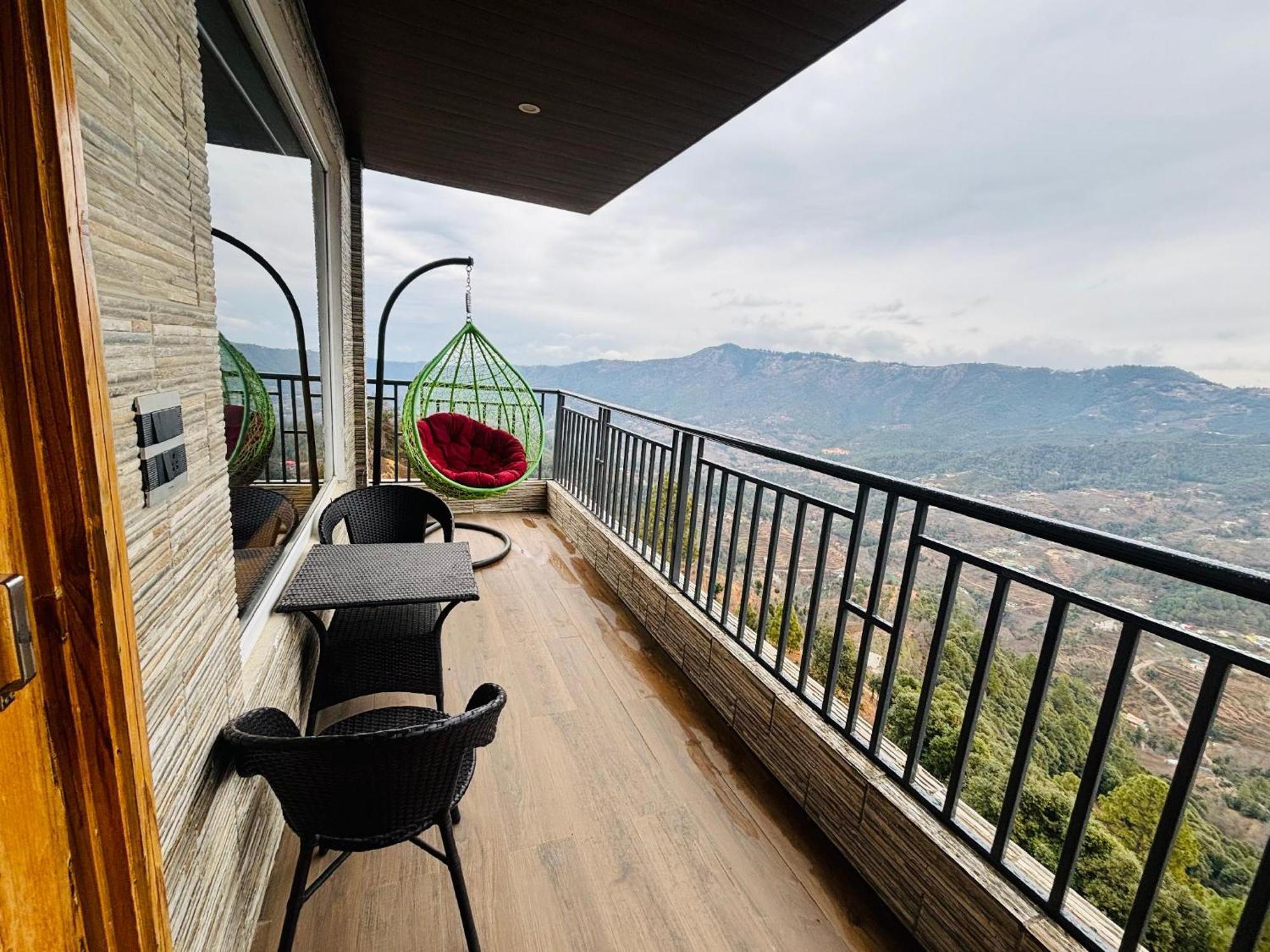 The Lookout - Luxurious At *